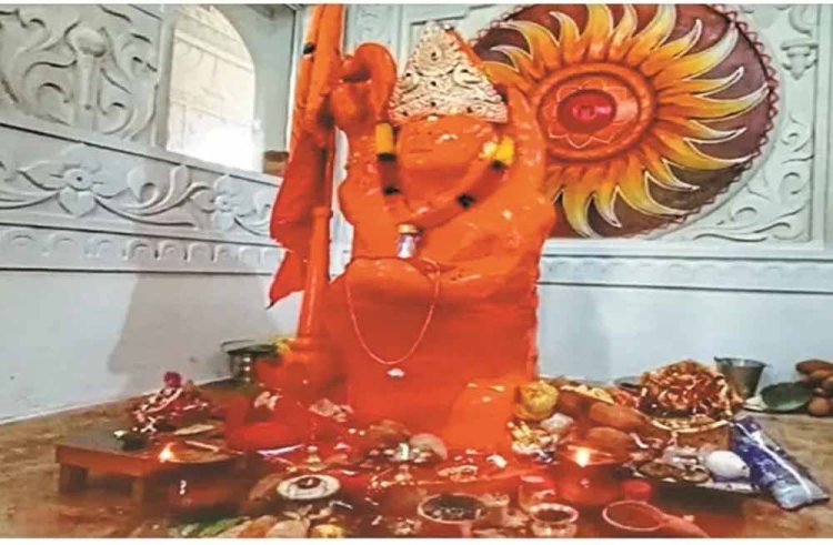 हनुमान जन्मोत्सव की हर तरफ खुशियां, बालोद के भूमिफोड़ हनुमान जी की 400 साल पुरानी है प्रतिमा, आकार और ऊंचाई बढ़ने का दावा
