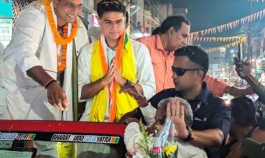 रोड शो, पायलट ने कांग्रेस के लिए वोट मांगे, कहा- परखेंगे नहीं तो तुलना कैसे करेंगे