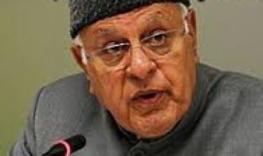 मोदी सत्ता में बने रहने के लिए हिंदुओं में डर पैदा करने की कोशिश कर रहे हैं: फारूक अब्दुल्ला