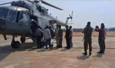 झारखंड के नक्सल प्रभावित इलाकों में पोलिंग पार्टियों की हेलीकॉप्टर से रवानगी शुरू