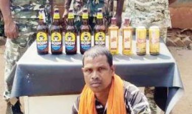 अवैध शराब बिक्री की सूचना पर रेड कार्रवाई