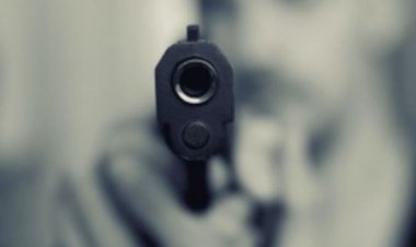 एसआई की पिस्तौल छीन बदमाश ने की पुलिस पर फायरिंग