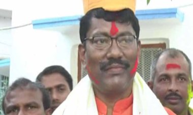 मधुबनी में सर्वाधिक चार बार चलाया हुकुमदेव नारायण यादव ने ‘हुक्म’ दूसरी बार जीतने के लिये तैयार पुत्र अशोक यादव