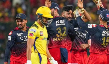 आखिरी प्लेआफ स्थान के लिये आरसीबी और सीएसके में टक्कर, बारिश की आशंका