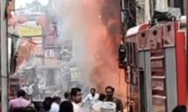 जबलपुर के गंजीपुरा में कई दुकानें जलकर खाक