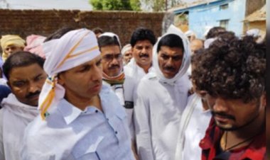 मध्य प्रदेश के सागर में पीड़ित परिवार के बीच पहुंचे जीतू पटवारी, राहुल गांधी से कराई बात