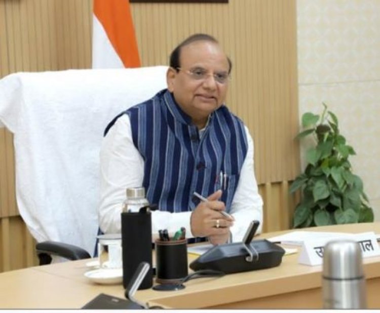 एलजी के आदेश पर दिल्ली महिला आयोग से हटाए गए सैकड़ों कर्मचारी, नियमों के खिलाफ नियुक्ति के आरोप