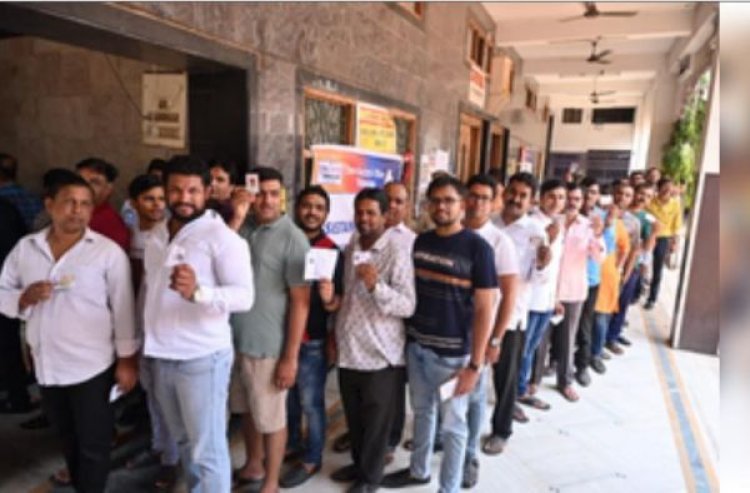 लोकसभा चुनाव का चौथा चरण : 3 बजे तक 52.60 प्रतिशत मतदान