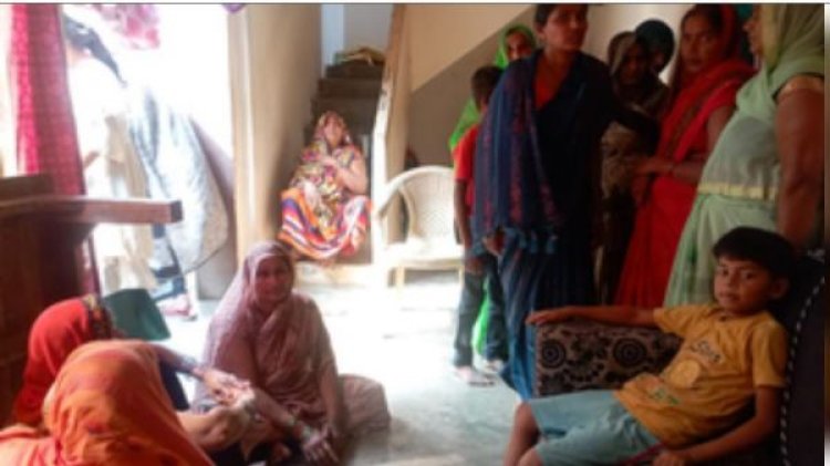 बिहार के गोपालगंज में झाड़ी से लड़की का शव बरामद, प्रेमी गंभीर रूप से घायल