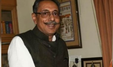 विश्वेंद्र सिंह ने भरतपुर राजघराने के जेवरात चुराने का आरोप लगाते हुए पत्नी और बेटे के खिलाफ दर्ज कराई एफआईआर