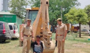 हापुड़ में टोल प्लाजा पर तोड़फोड़ करने वाला जेसीबी चालक गिरफ्तार