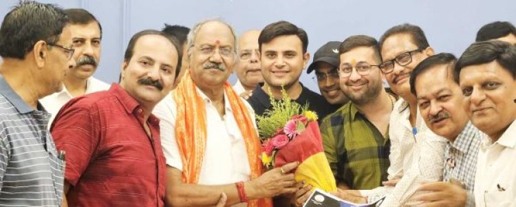 पौने छह लाख मतों से विजयी बने बृजमोहन को चेंबर प्रतिनिधिमंडल की बधाई एवं शुभकामनाएं