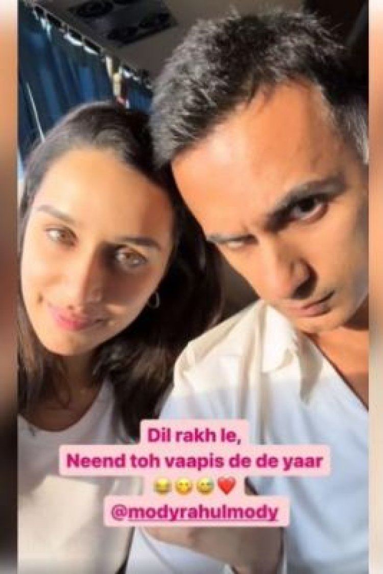 श्रद्धा कपूर ने राहुल मोदी संग शेयर की फोटो, रोमांटिक अंदाज में किया प्यार का इजहार