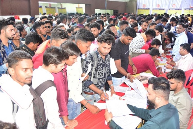 मुख्यमंत्री के निर्देश पर आयोजित मेगा प्लेसमेंट कैंप को मिला अच्छा प्रतिसाद