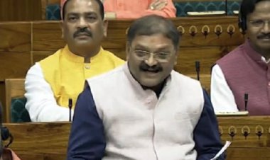 शायराना अंदाज में सांसद संतोष पांडेय ने राहुल-अखिलेश पर बोला हमला