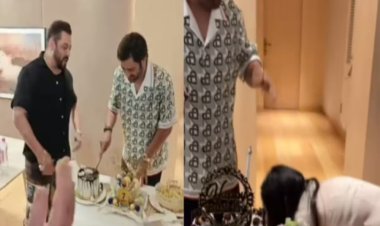 पूर्व भारतीय कप्तान महेंद्र सिंह धोनी आज 43 साल हुए, सलमान खान के साथ मनाया जन्मदिन, पत्नी साक्षी ने छुए पैर