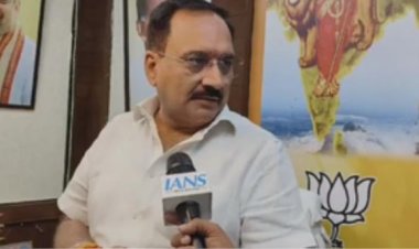 शिक्षकों के ट्रांसफर ऑर्डर को लेकर आतिशी के बयान पर वीरेंद्र सचदेवा का पलटवार