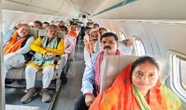 मुख्यमंत्री श्री विष्णु देव साय और पूरा मंत्रिमण्डल राम काज और राम भक्ति की गहरी भावना जय श्री राम के जयघोष के साथ भांचा राम के दर्शन के लिए अयोध्या धाम रवाना