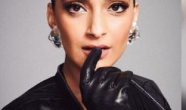 फैशनिस्टा एक्ट्रेस सोनम कपूर ने कहा, 'डिजाइनरों से कपड़े उधार लेना ज्यादा बेहतर लगता है'