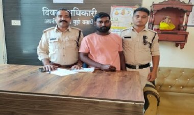 ओयो हॉटल में बनाया जबरन शारीरिक संबंध, गिरफ्तार