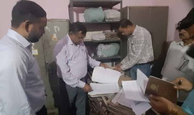 कमिश्नर ने राजस्व महाअभियान में किया तहसील कार्यालय का निरीक्षण