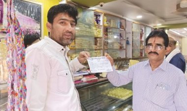 बासी खादय पदार्थ विनिष्टिीकरण, बेचने वालो पर 3900 रूपये का चालान काटा