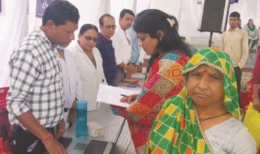 नेवई जनसमस्या निवारण शिविर में 186 शिकायतों में 47 का का हुआ त्वरित निवारण