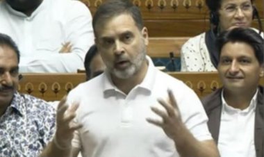 एक छुरा पीठ में और दूसरा छाती में मारा, संसद में बोले राहुल गांधी