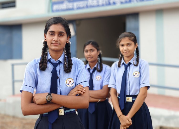 शिक्षा सत्र केे पूर्व बालोद जिले के शासकीय स्कूलों का मरम्मत एवं जीर्णोंद्धार कर बेहतर स्वरूप में सजाया एवं संवारा गया