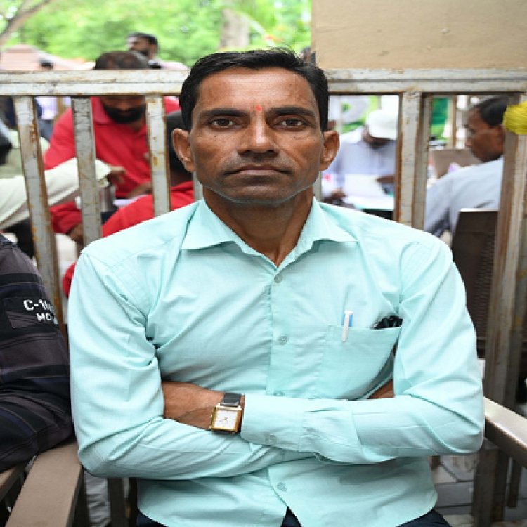 मां के निधन के बाद नहीं बना था नया राशन कार्ड, 'जनदर्शन' में मुख्यमंत्री से मुलाकात के बाद सीएम हाउस से निकलने के पहले ही आ गई राशन कार्ड बन जाने की सूचना