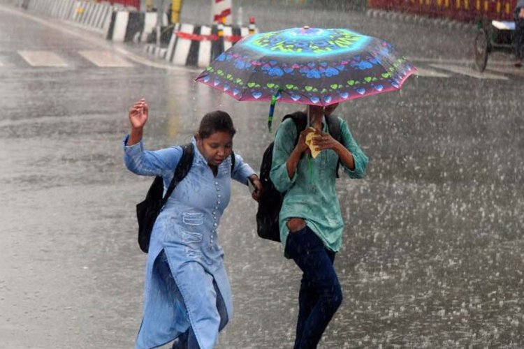 नैनीताल में भारी बारिश के चलते सभी स्कूल आज भी बंद, मौसम विभाग की चेतावनी