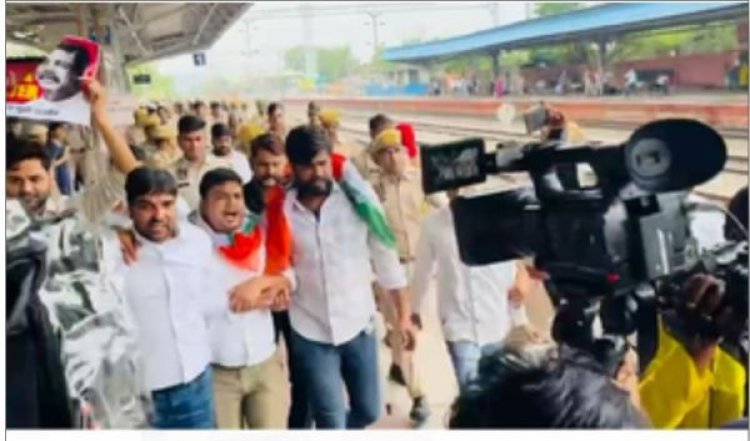 नीट पेपर लीक : यूथ कांग्रेस का जयपुर-लखनऊ में विरोध प्रदर्शन