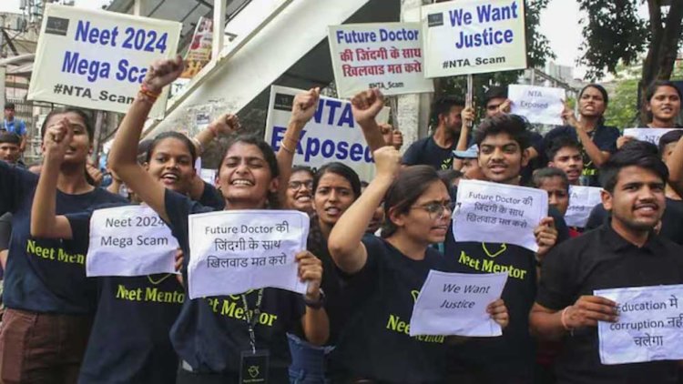 NEET UG मामले में CBI ने सीलबंद लिफाफे में SC के समक्ष पेश की रिपोर्ट