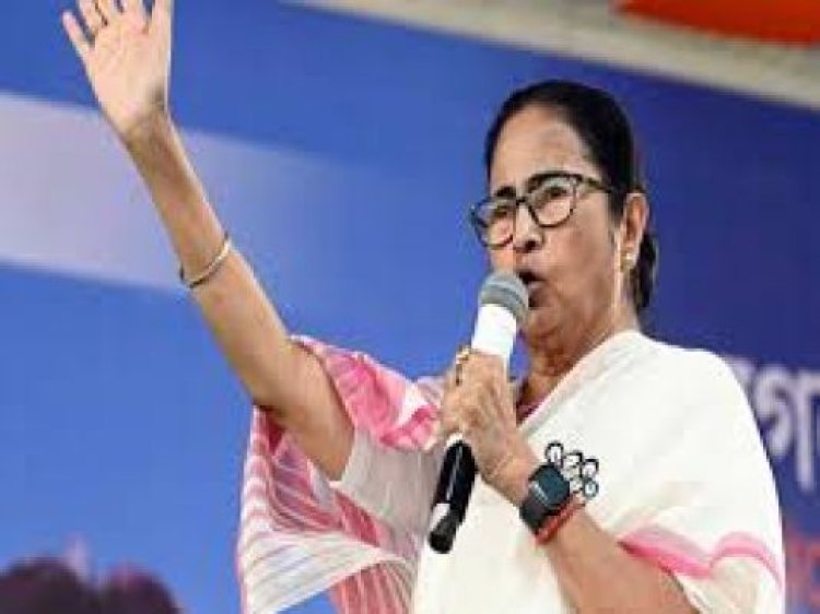 ममता बनर्जी ने केंद्रीय बजट को राजनीतिक रूप से ‘पक्षपातपूर्ण‘ और ‘गरीब विरोधी’ करार दिया