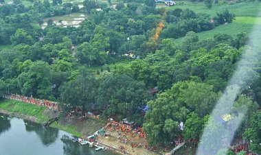 मुख्यमंत्री श्री विष्णु देव साय ने भोरमदेव में कावड़ियों पर की पुष्प वर्षा