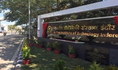 IIT इंदौर के बनाए अनोखे जूते से बिजली बनाएंगे सैनिक, इनसे डिवाइस होंगे चार्ज