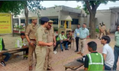 गौतमबुद्ध नगर के 18 केंद्रों पर कड़ी सुरक्षा के बीच पुलिस भर्ती परीक्षा दूसरे दिन भी जारी