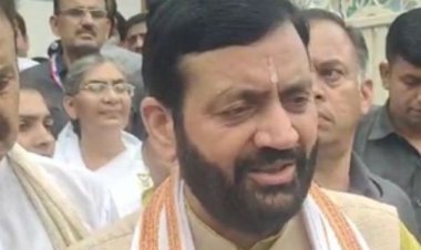 नायब सिंह सैनी ने राज्यपाल के समक्ष किया सरकार बनाने का दावा, सौंपी विधायकों की सूची