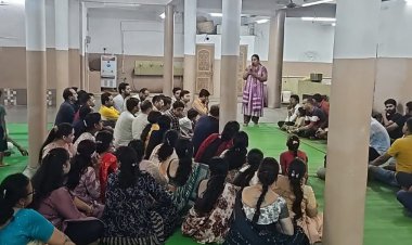 बड़वानी शहर के लोगों ने की हिंगोट प्रतिबंध करने बैठक:महिला और पुरुषों ने दिया समर्थन, प्रशासन से करेंगे सख्ती करने की मांग