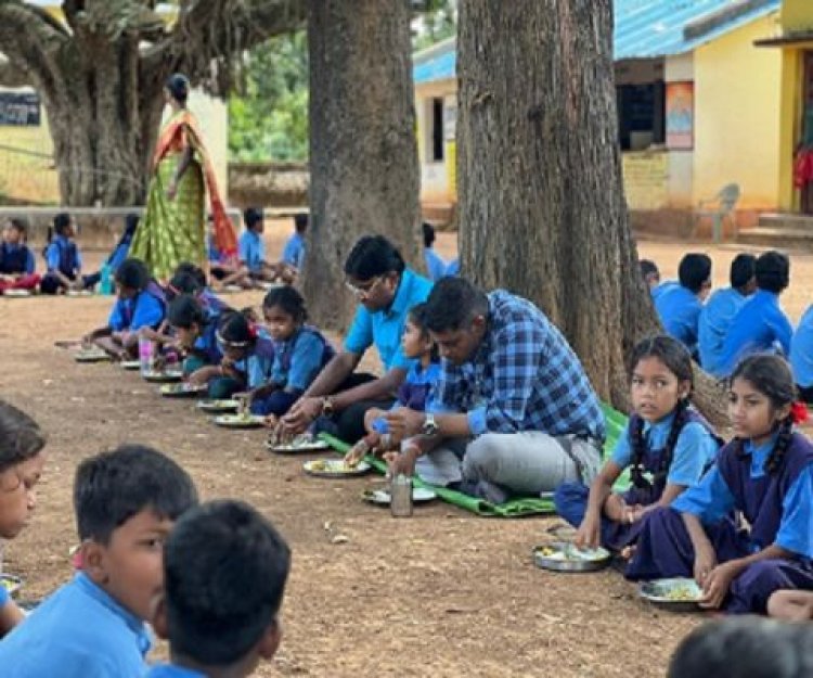 कलेक्टर ने आंगनबाड़ी केन्द्र में सामग्रियों का उपयोग नहीं होने पर जाहिर की नाराजगी