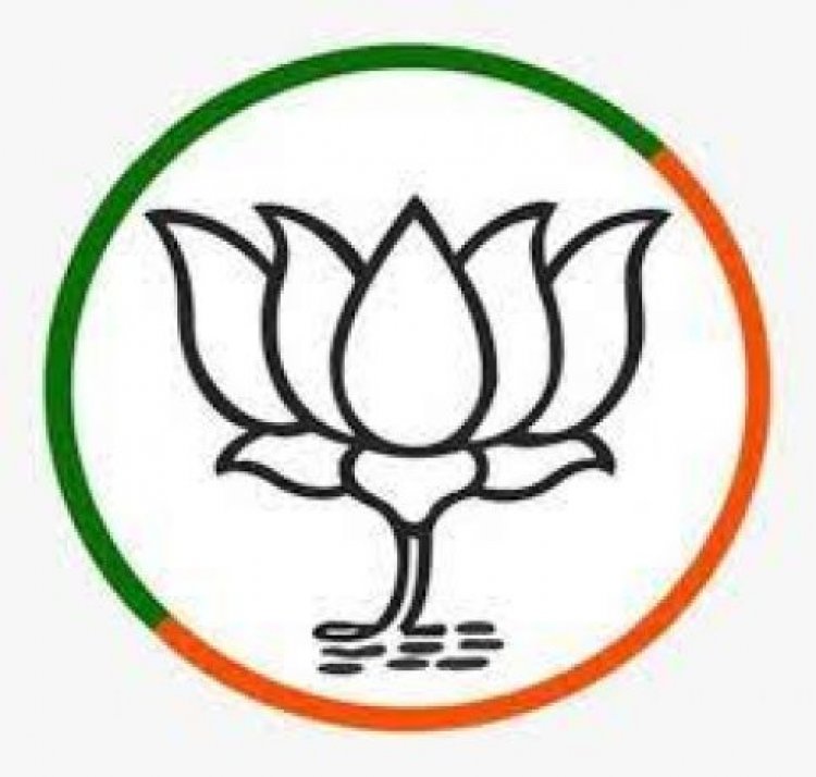 दिल्ली में भाजपा सांसदों ने आयुष्मान भारत योजना लागू न करने के लिए ‘आप’ के खिलाफ रिट याचिका दायर की