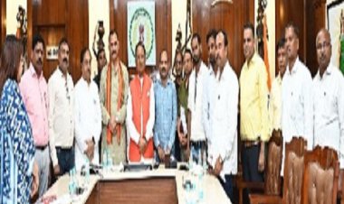 मुख्यमंत्री विष्णु देव साय की संवेदनशील पहल : समिति प्रबंधकों और कर्मचारियों की हड़ताल समाप्त