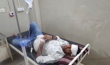 शाजापुर में सड़क हादसे में चार लोग घायल:अलग-अलग तीन जगहों पर हुआ एक्सीडेंट, घायलों का जिला अस्पताल में हो रहा इलाज