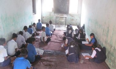 देरी से स्कूल पहुंचने वाले शिक्षकों की खैर नहीं