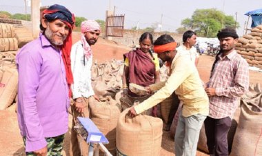 माइक्रो एटीएम के माध्यम से किसानों को मिल रही शीघ्र राशि
