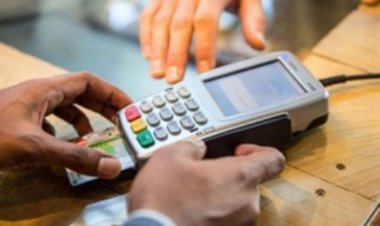 क्रेडिट कार्ड से खर्च अक्टूबर में पहुंचा 2 लाख करोड़ के पार : आरबीआई