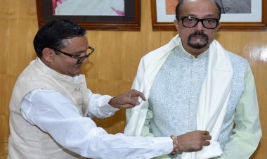 राज्यपाल से मनोहर गौशाला के ट्रस्टी पदम् जैन ने की सौजन्य भेंट