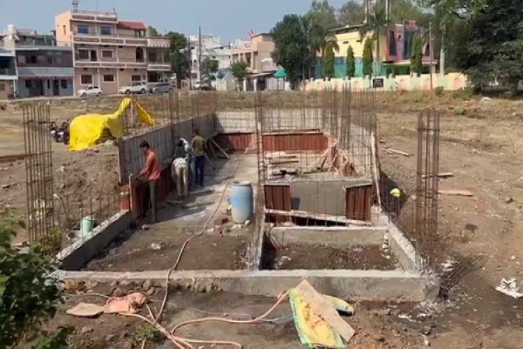 सीहोर नगर पालिका इंजीनियर पर लोकायुक्त पुलिस की कार्रवाई, मकान निर्माण के लिए मांगे थे 70 हजार रुपये