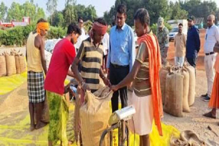 खरीफ विपणन वर्ष के लिए धान खरीदी प्रारंभ, कलेक्टर ने तीन धान खरीदी केंद्र का किया निरीक्षण