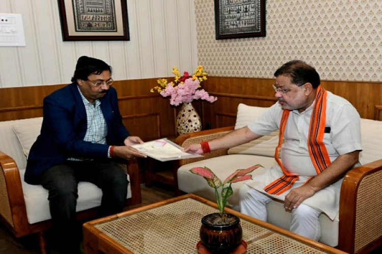 विधानसभा के नव-निर्वाचित सदस्य सुनील सोनी ने कार्यभार संभाला